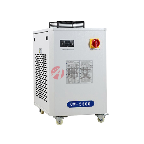 小型實驗室冷水機(jī)